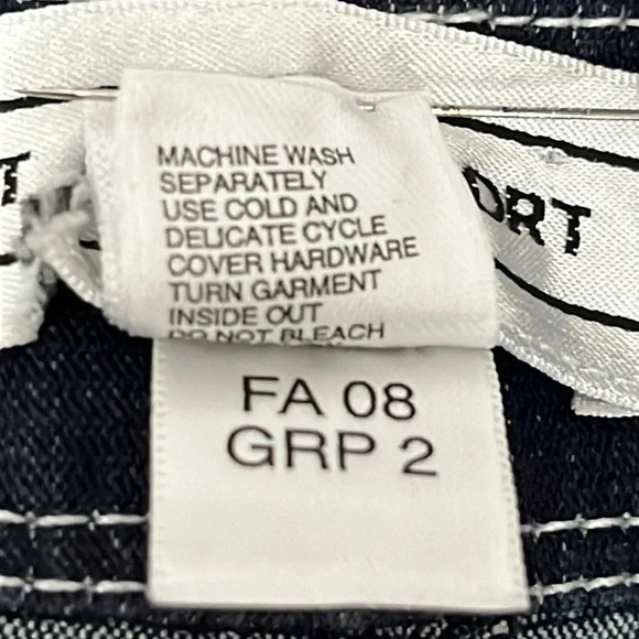 St. John Sport Straight Leg High Rise Jeans in Dark Blue - Size 10 - Picture 7 of 7